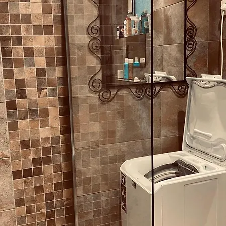 Silver Apartman
